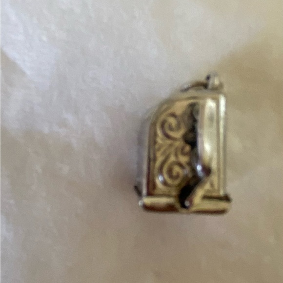 "One-Armed Bandit" Charm sterling - arm works - Picture 2 of 6